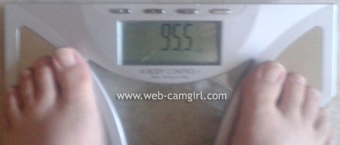 1st Week - 95.5 Kg (-2.2 Kg or -4.8 lbs) 1st Week - 95.5 Kg (-2.2 Kg or -4.8 lbs)