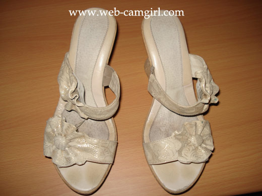 selling used cork shoes