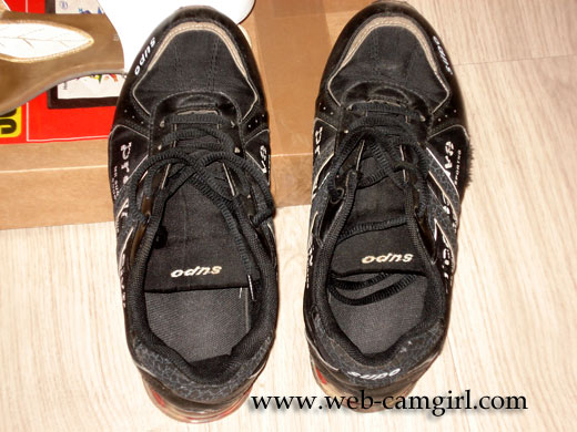 used sport shoes